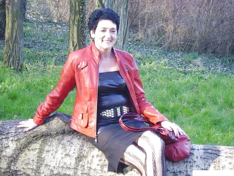 13P Ugly Mature Slut & Co