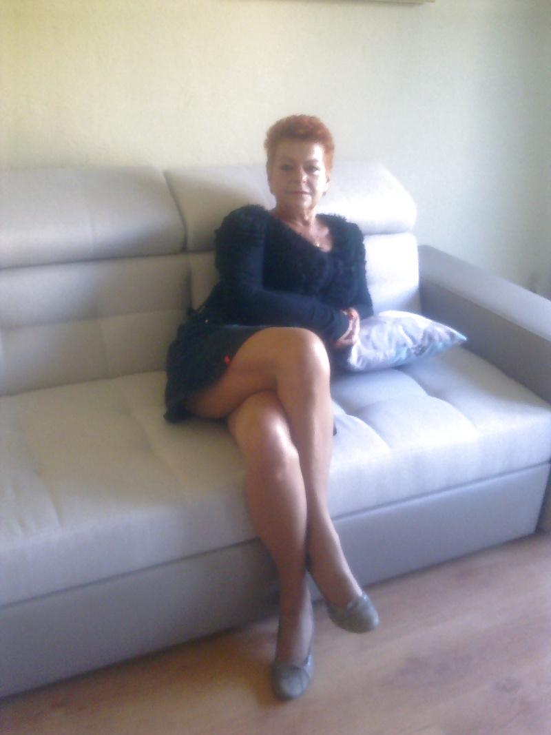 9P Granny Slut