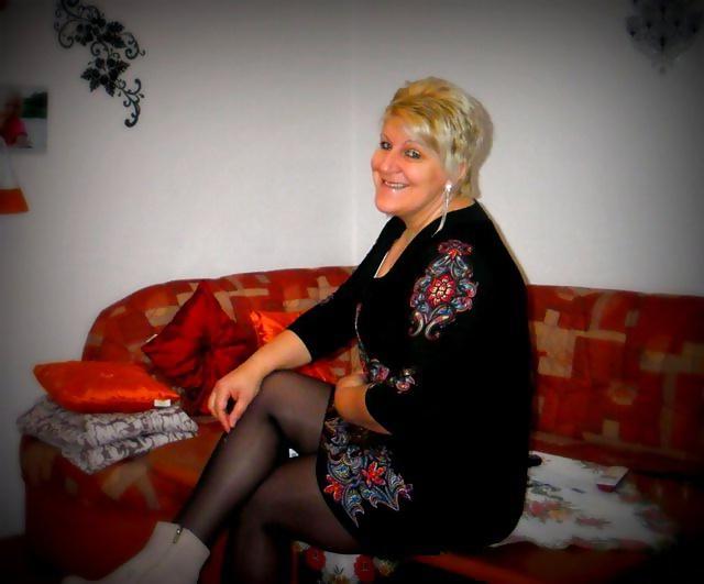 17P Ugly Granny Slut