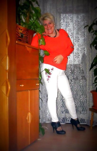 17P Ugly Granny Slut