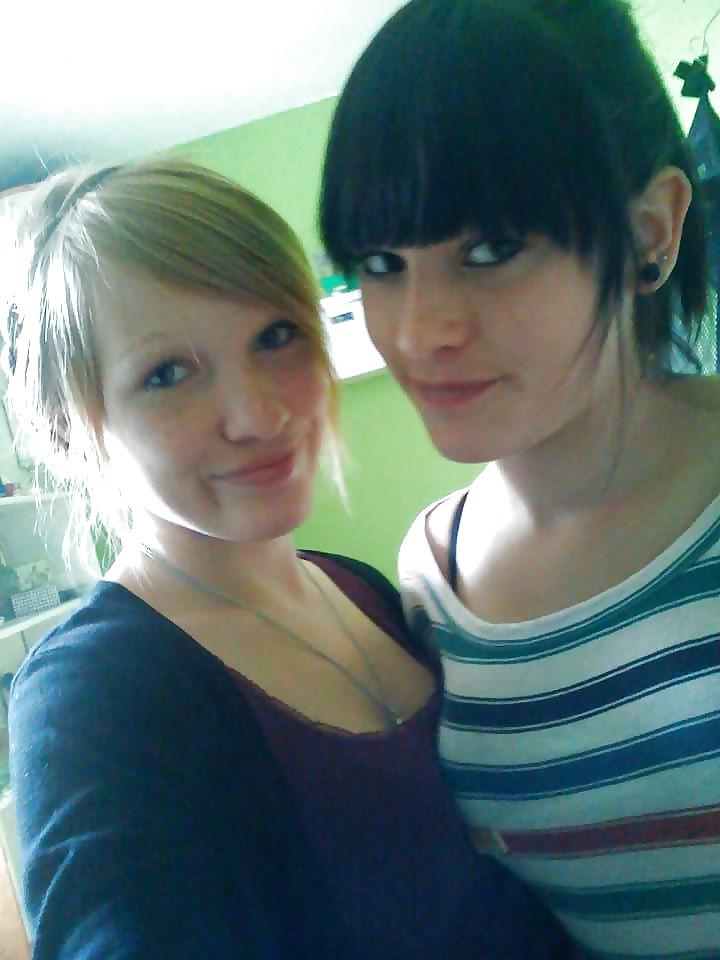 15P Nice (non nude) girls 136