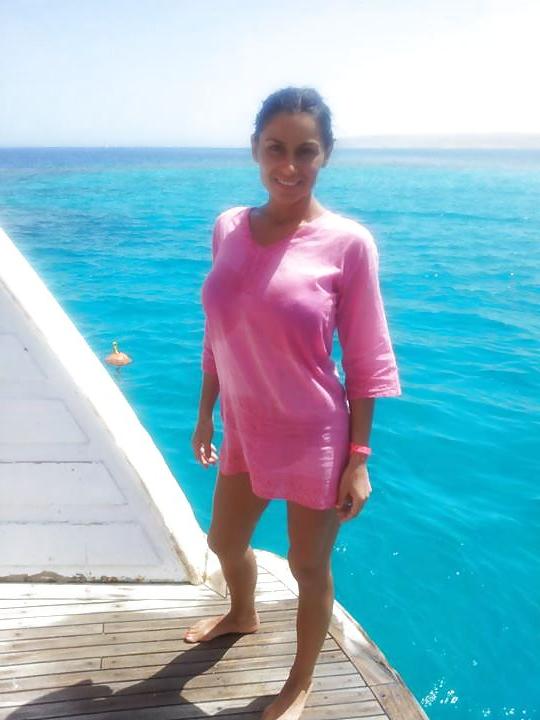 25P Romanian women: raluca