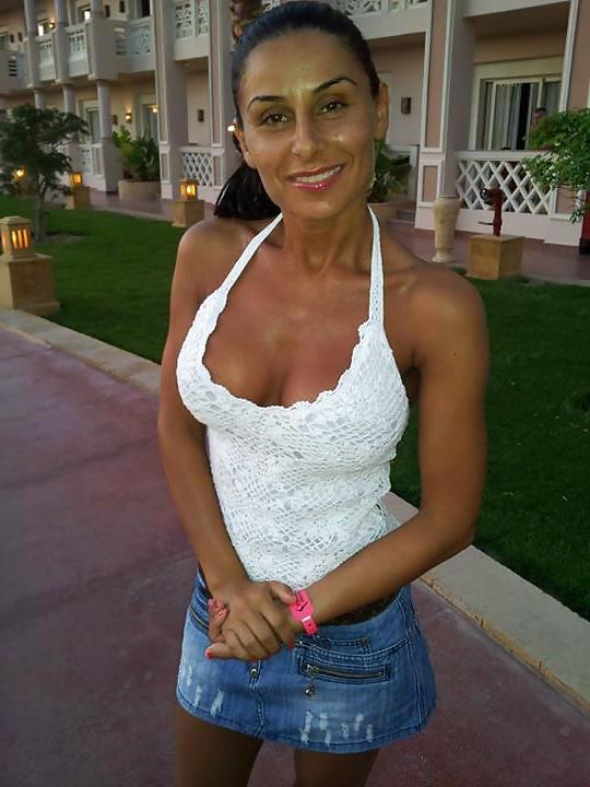 25P Romanian women: raluca