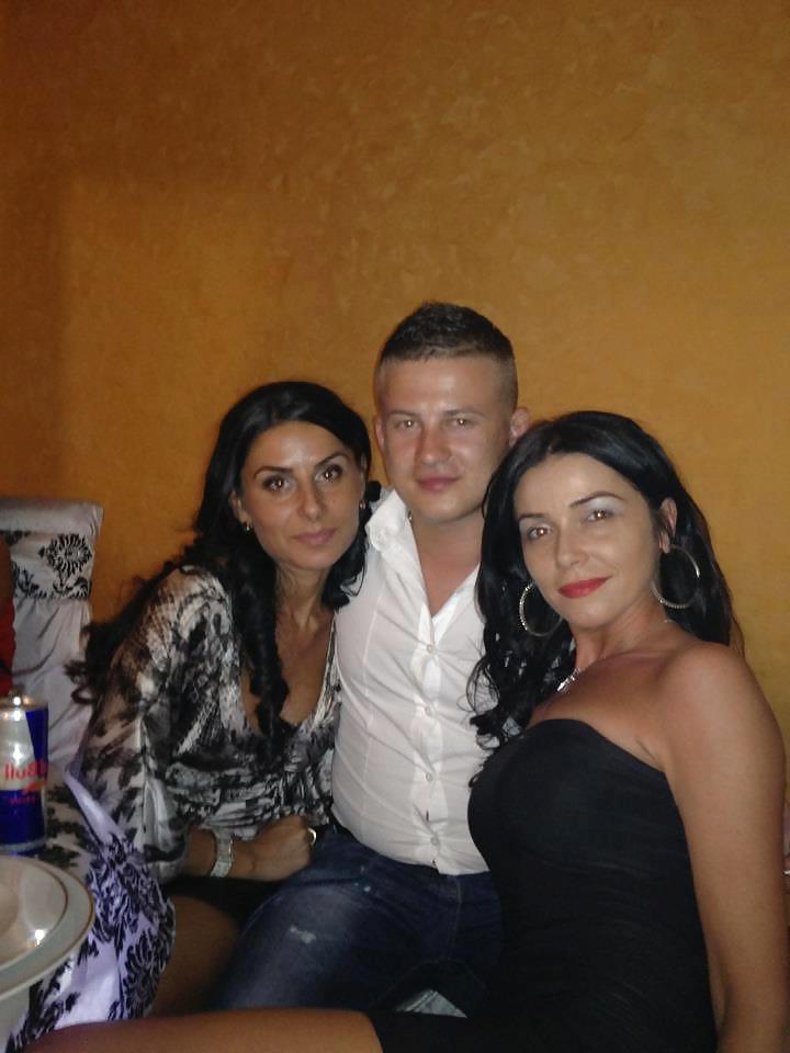 25P Romanian women: raluca