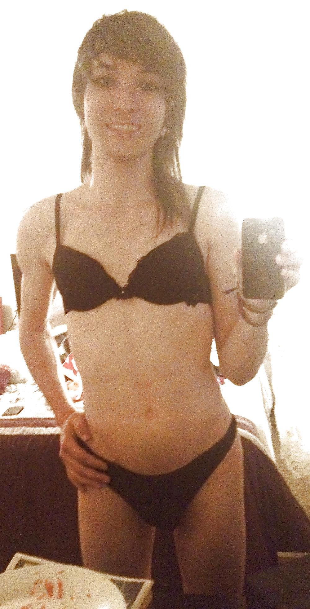 25P Xhamster Hotties XXXII (non-nude edition)