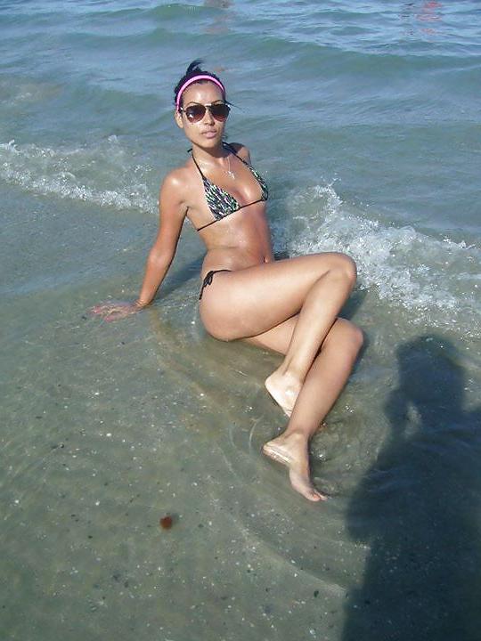 25P Romanian girl: Samyra