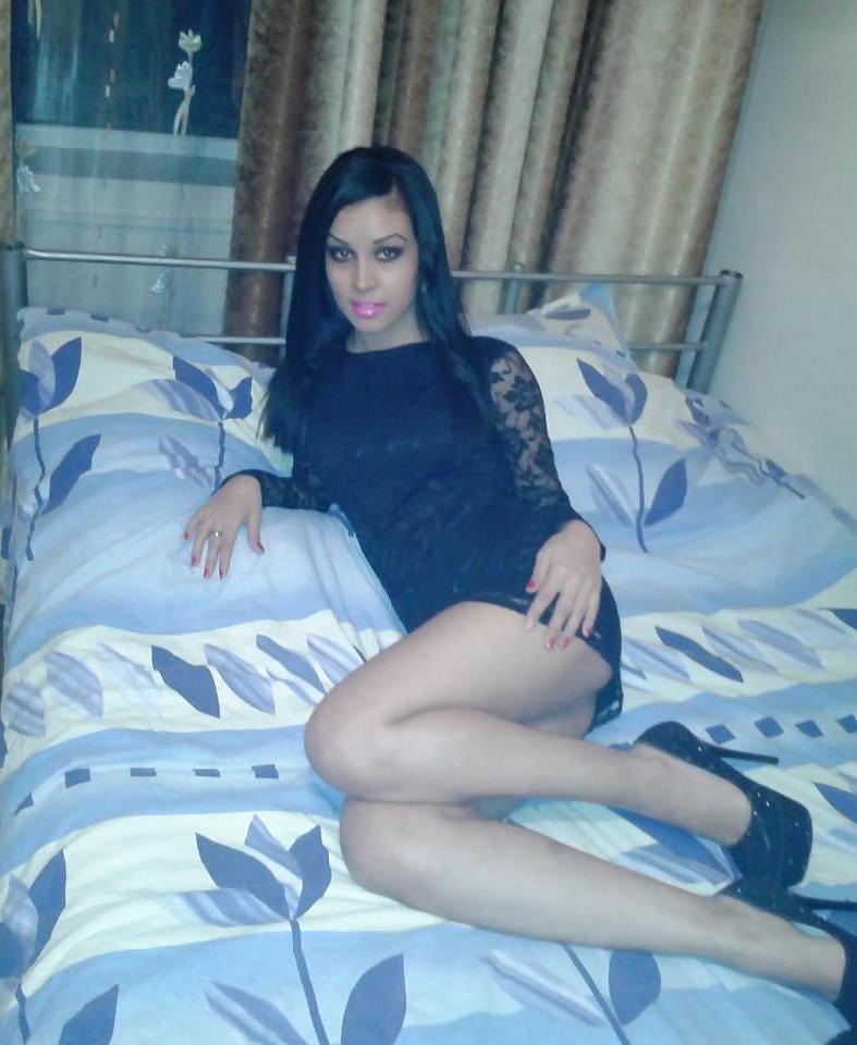 25P Romanian girl: Samyra