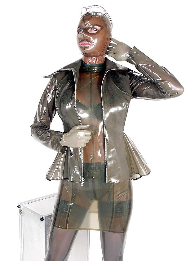 25P Rubber Girls 6