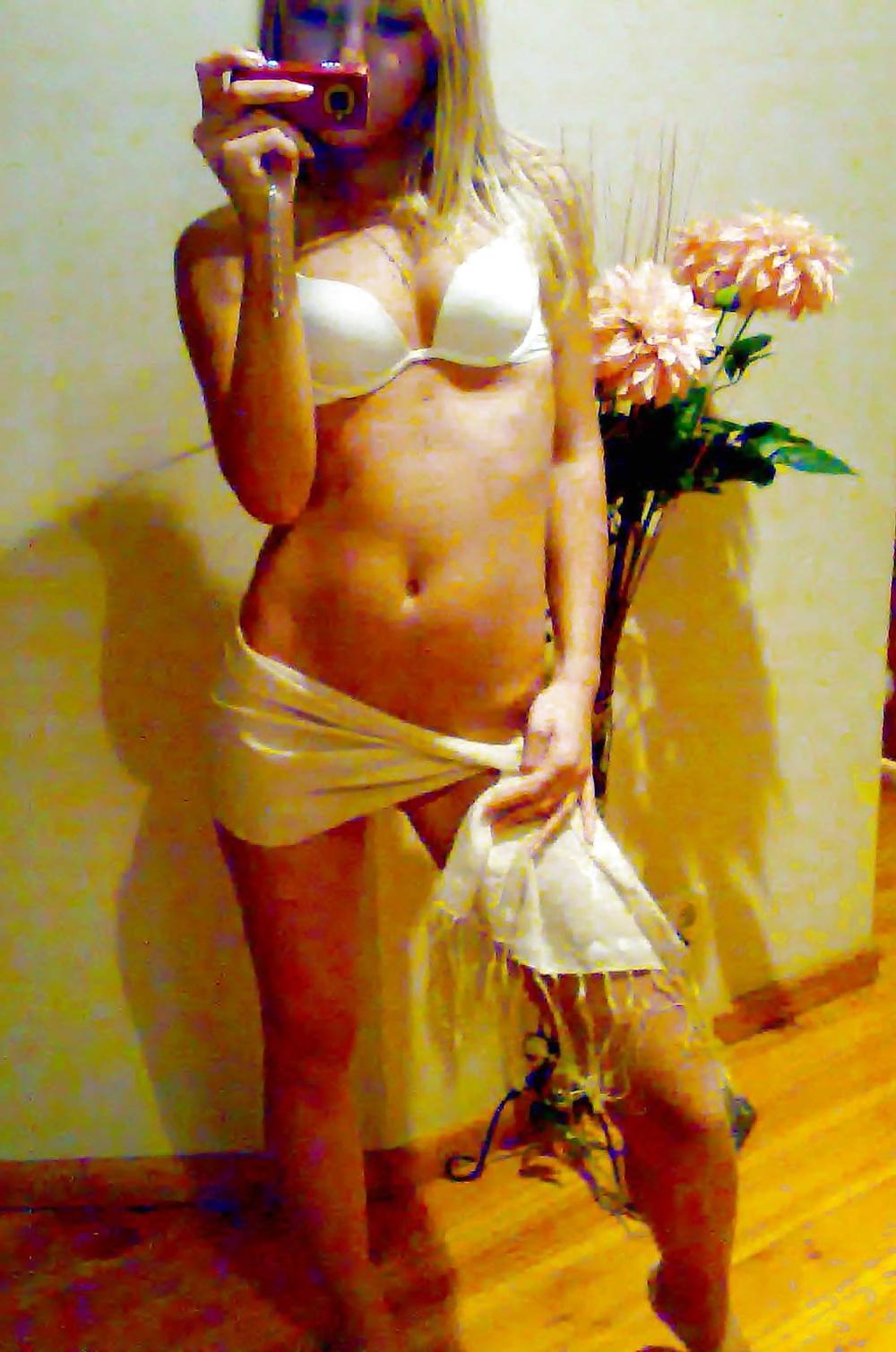25P Naked Russian girl teen