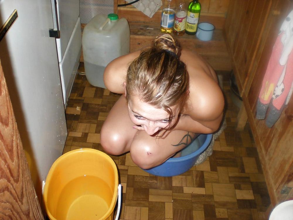25P Embarrassed Nude Girls 17