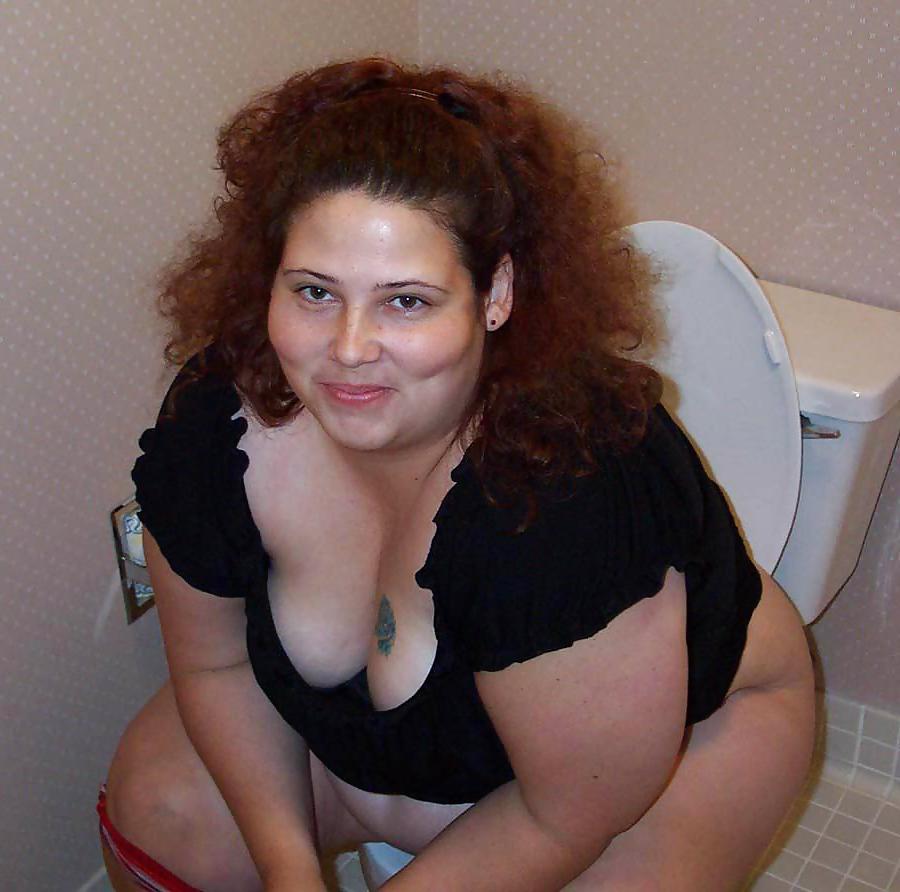 25P Big butt brunette