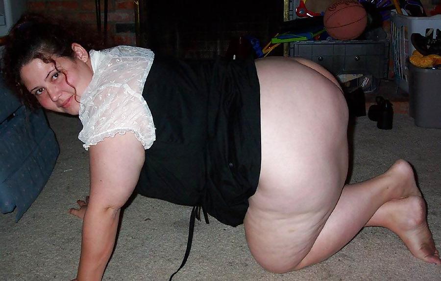 25P Big butt brunette
