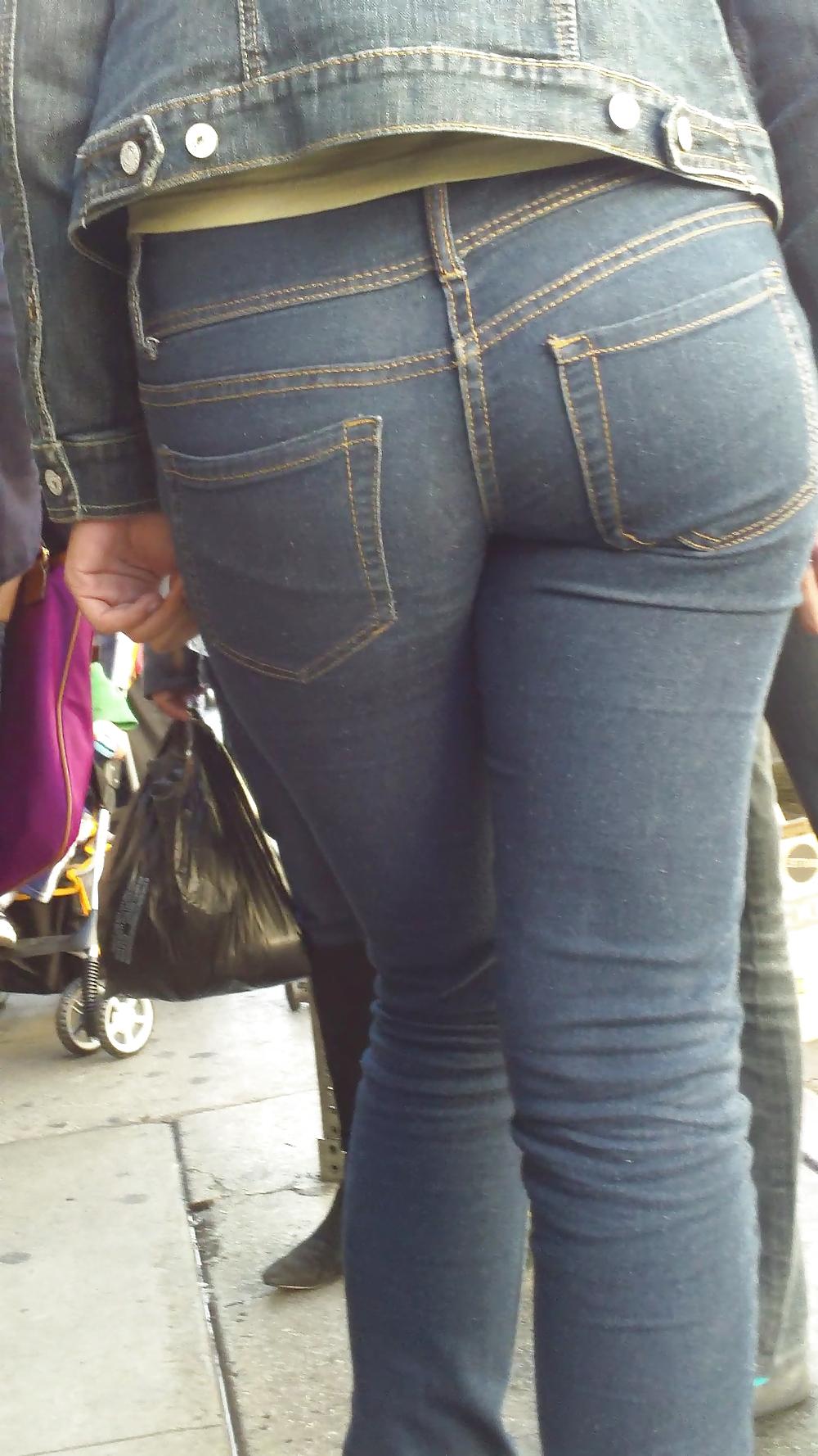 25P Popular teen girls butt & ass in jeans part 2