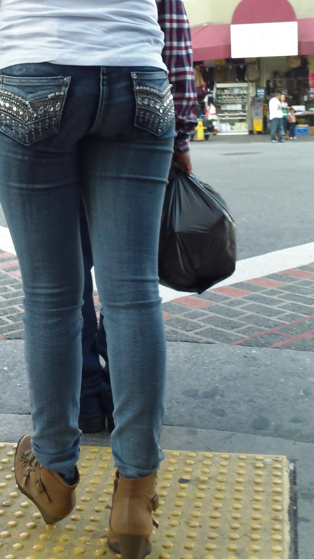 25P Popular teen girls butt & ass in jeans part 2