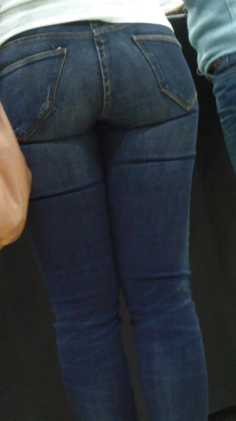 25P Popular teen girls butt & ass in jeans part 2