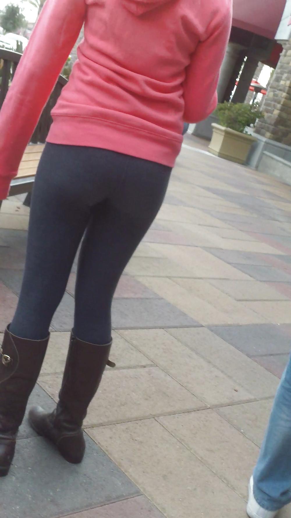 25P Popular teen girls butt & ass in jeans part 2