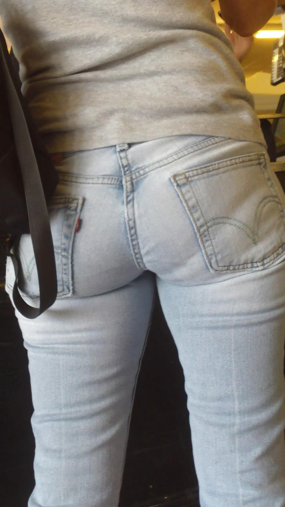 25P Popular teen girls butt & ass in jeans part 2