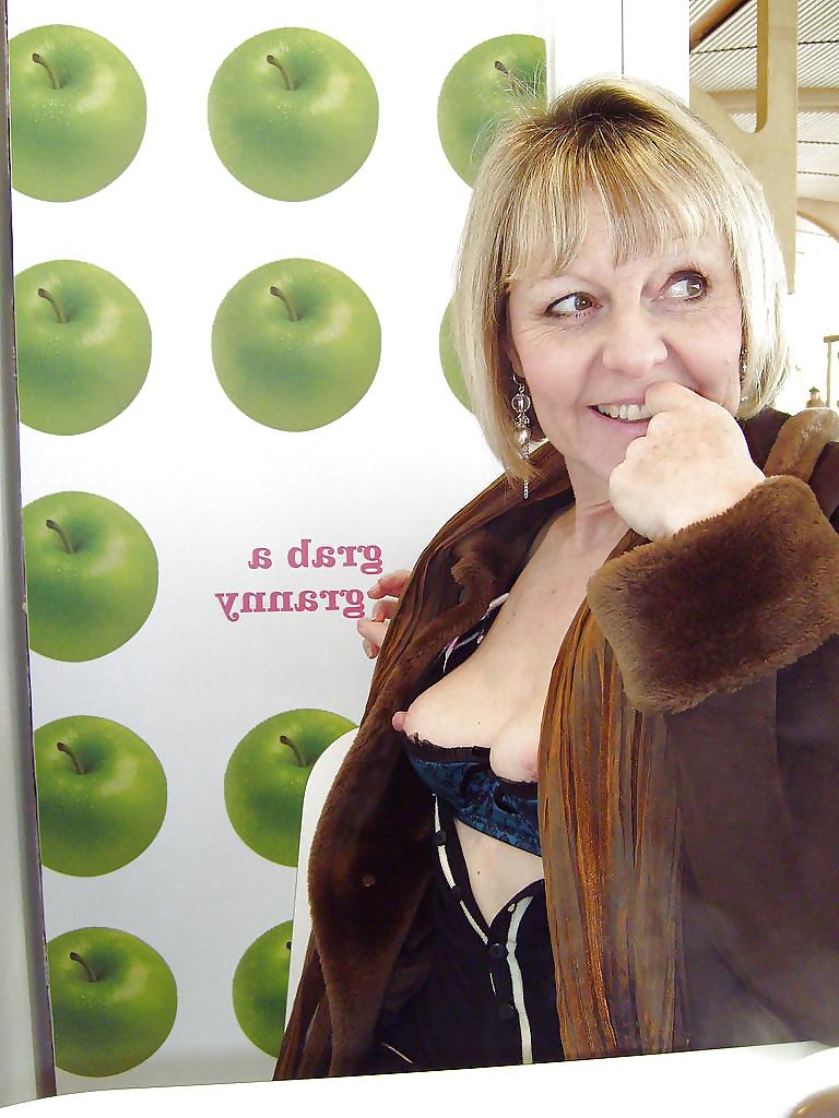 7P My tits out showing my large nipples