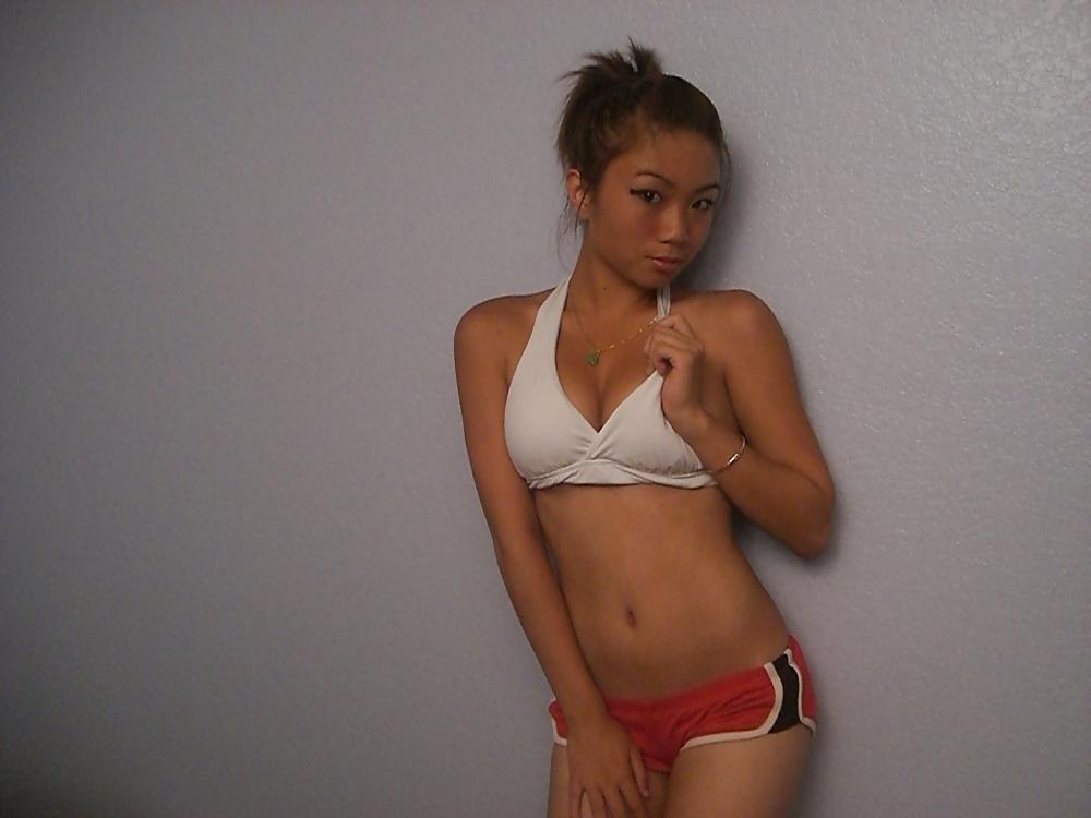 25P Pretty Amateur Asian