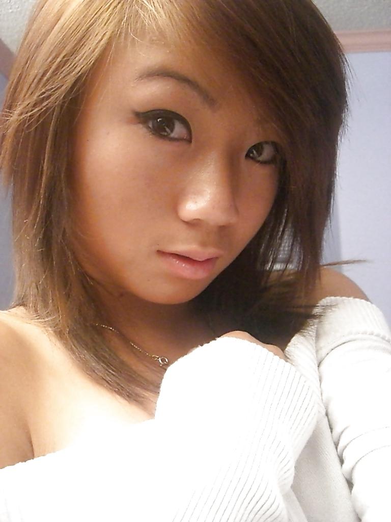 25P Pretty Amateur Asian