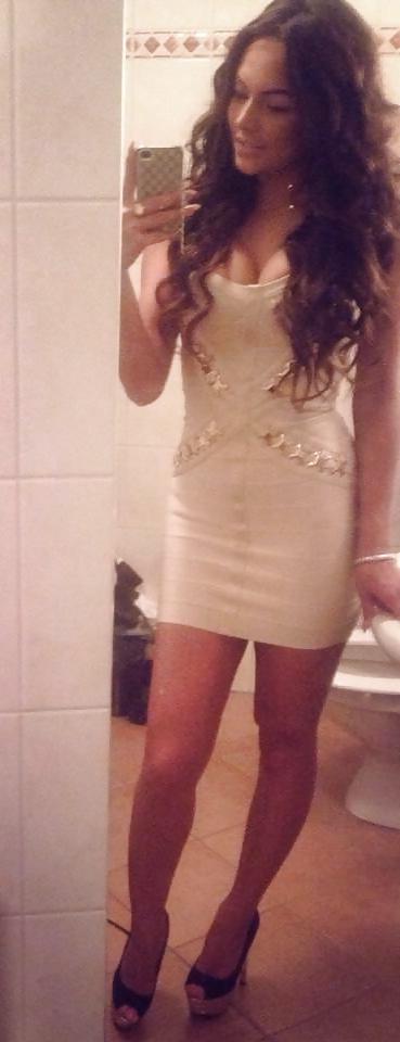 12P Hot facebook girl non nude