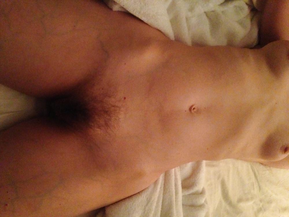 23P HOF 3 GF Ass and Voyeur Pics