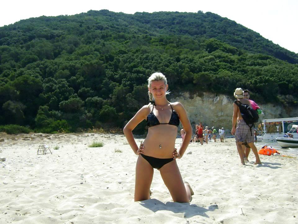 23P Sexy romanian