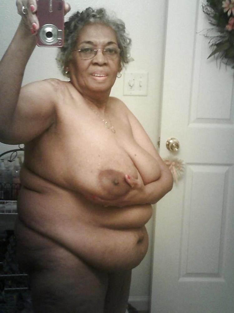 25P Grab a granny 40