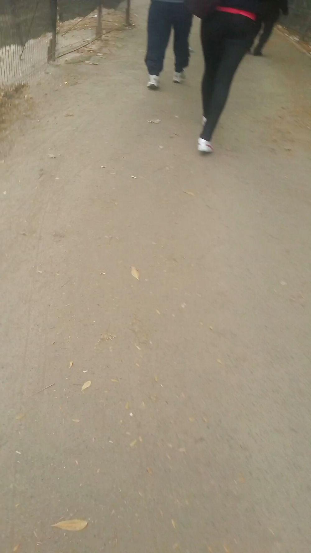 9P Sexy ass schoolgirl romanian