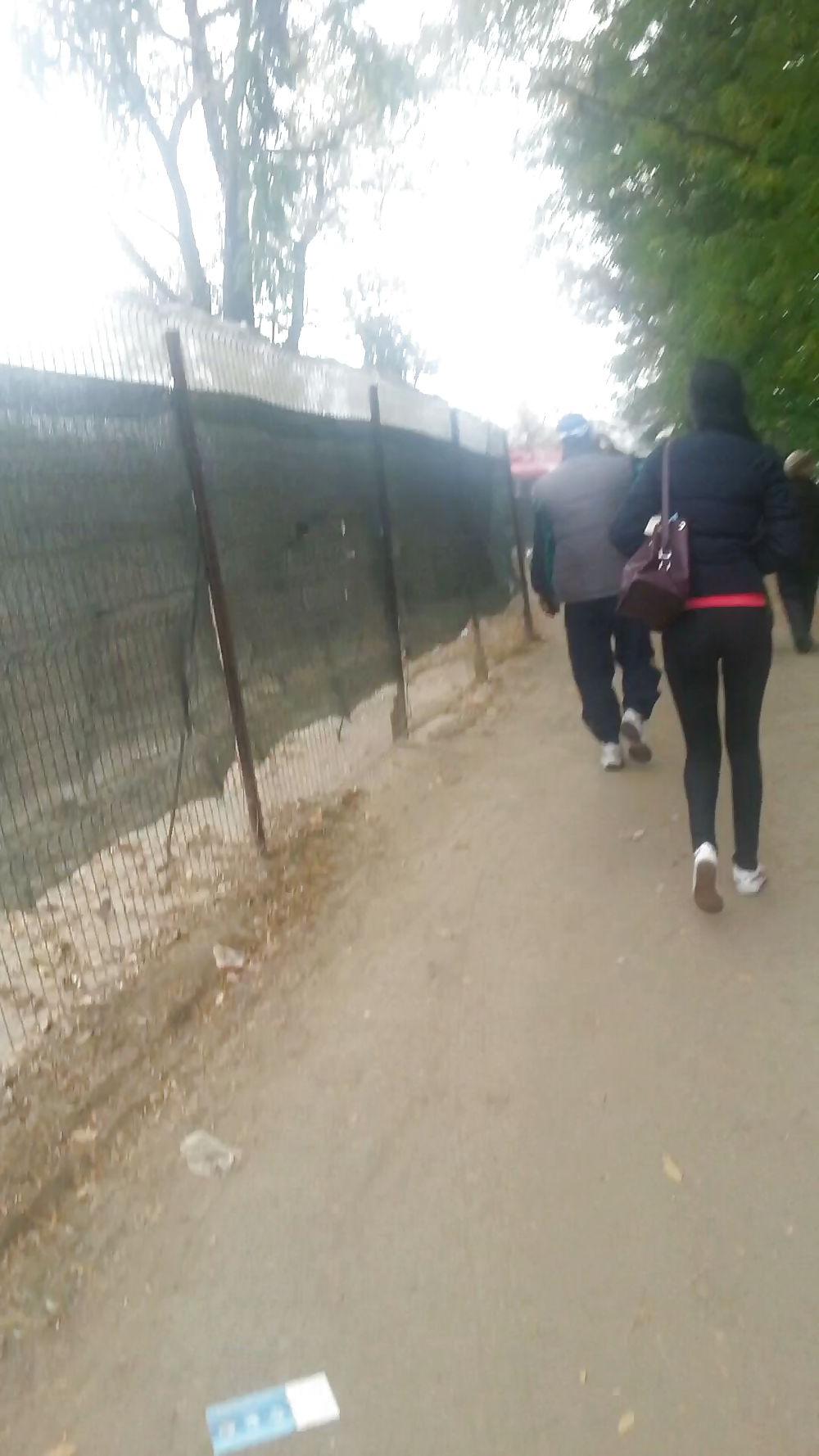 9P Sexy ass schoolgirl romanian