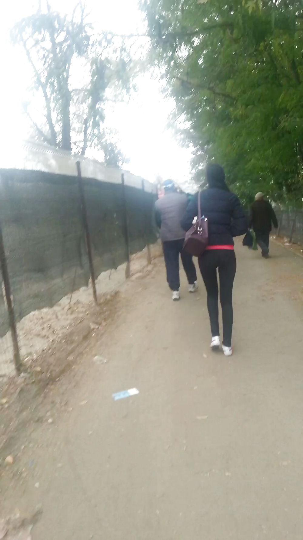 9P Sexy ass schoolgirl romanian