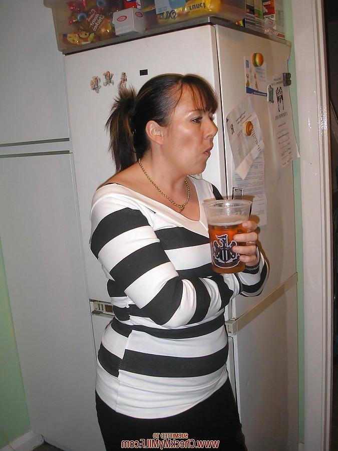 14P Hot Maure Lady 