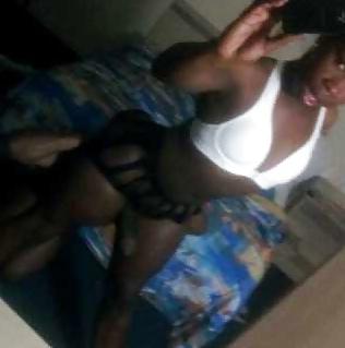 11P EBONY HUGE TRANNY DICK AND ASS