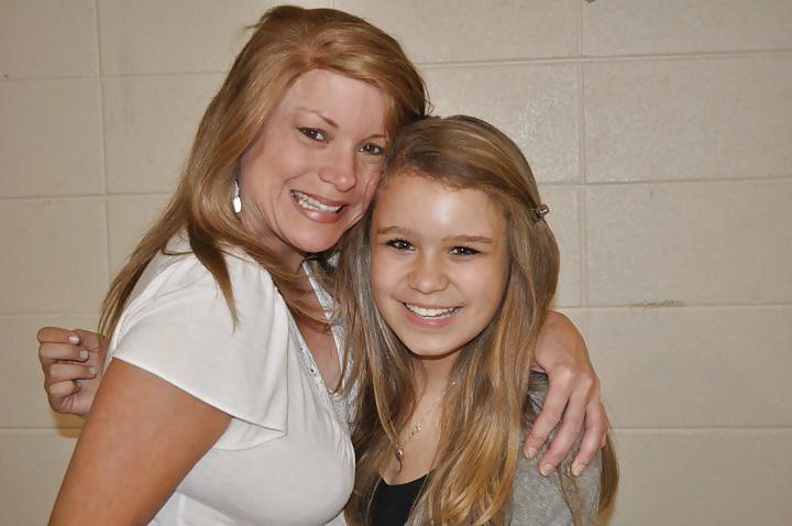 25P Mother and not her daughter so horny sexy
