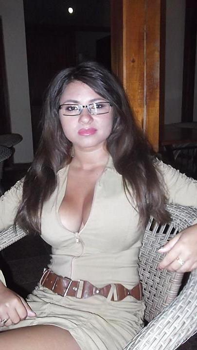 22P Romanian girl: Simona