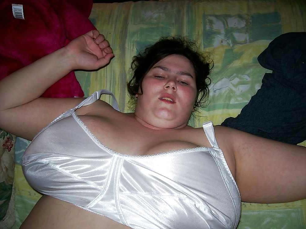 25P Bras on random women 6