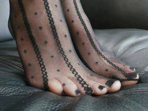11P Feet and vagina