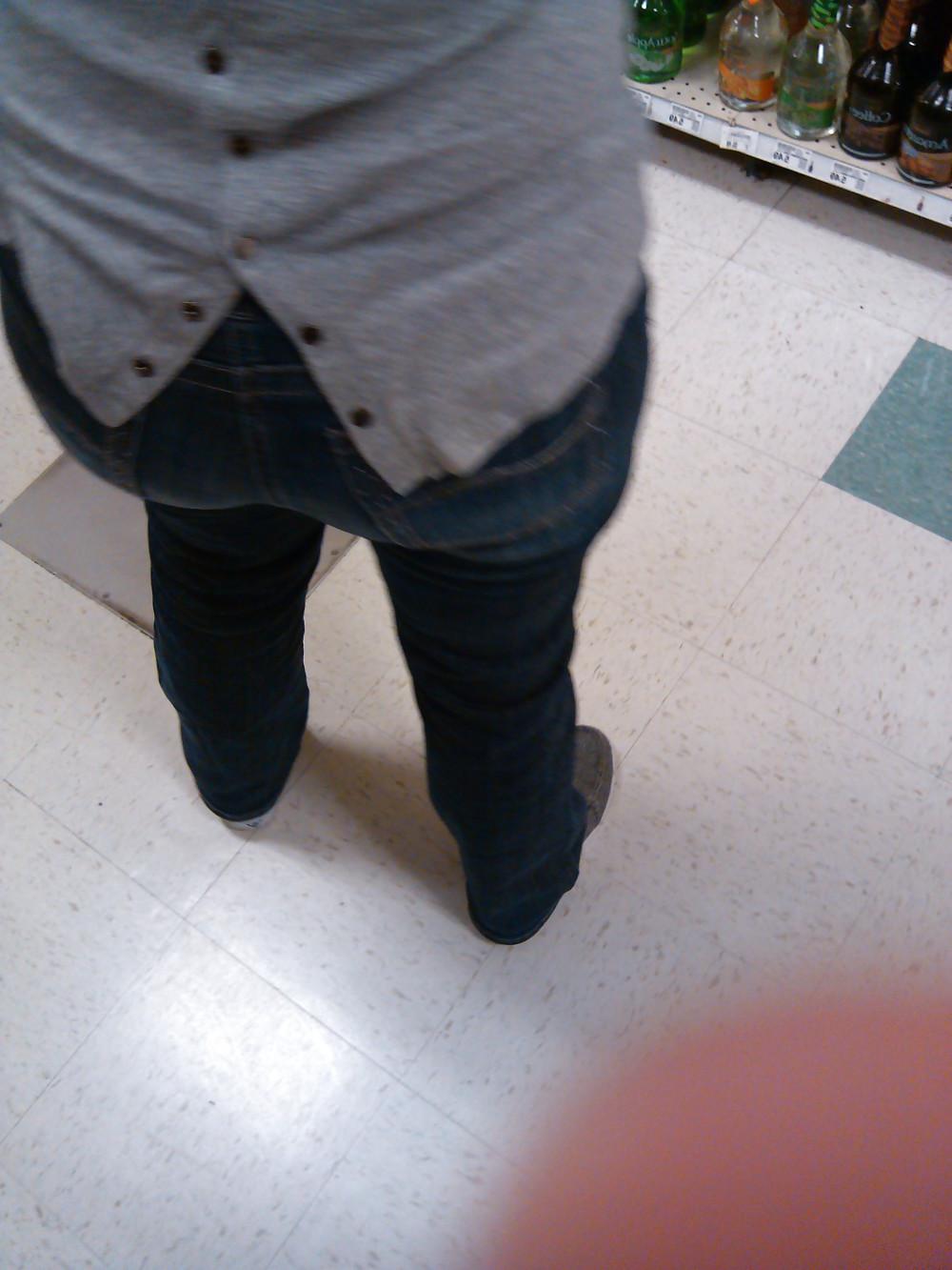 10P Carrie's bubble butt