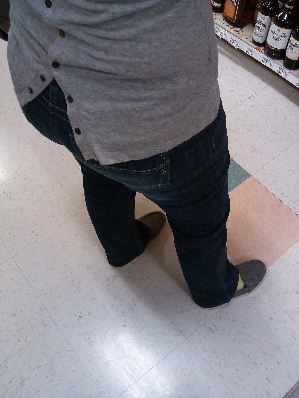 10P Carrie's bubble butt