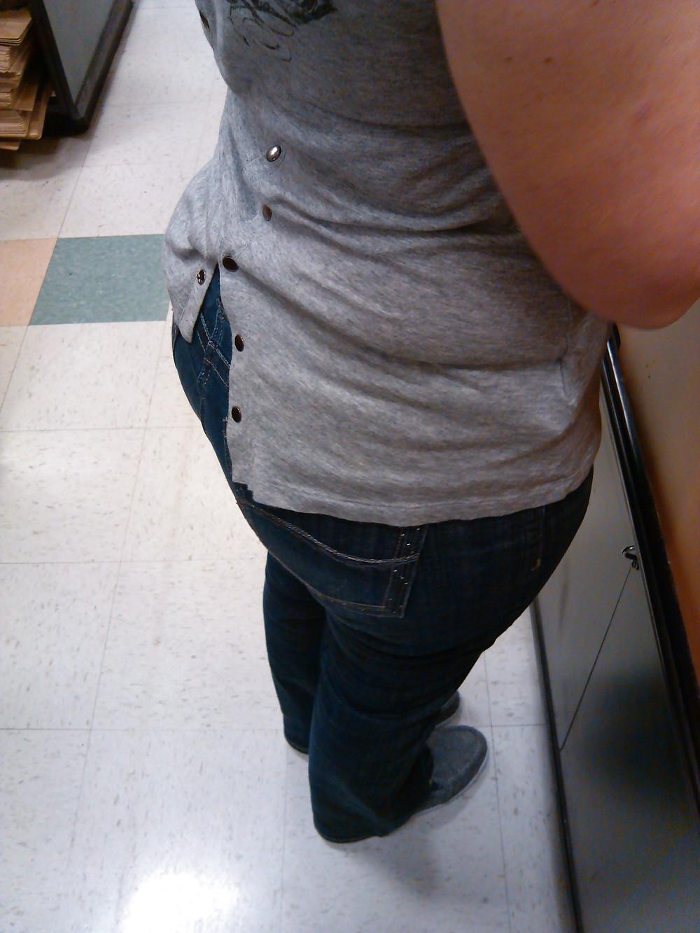 10P Carrie's bubble butt