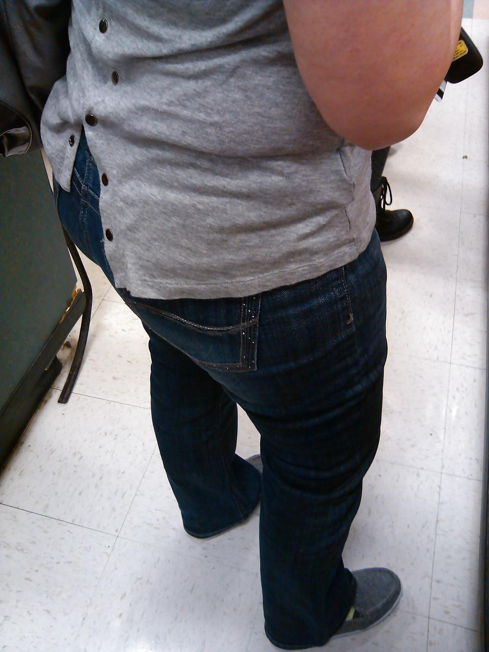 10P Carrie's bubble butt
