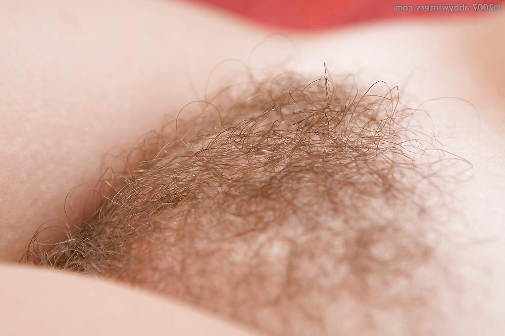 25P Nice hairy close-up 
