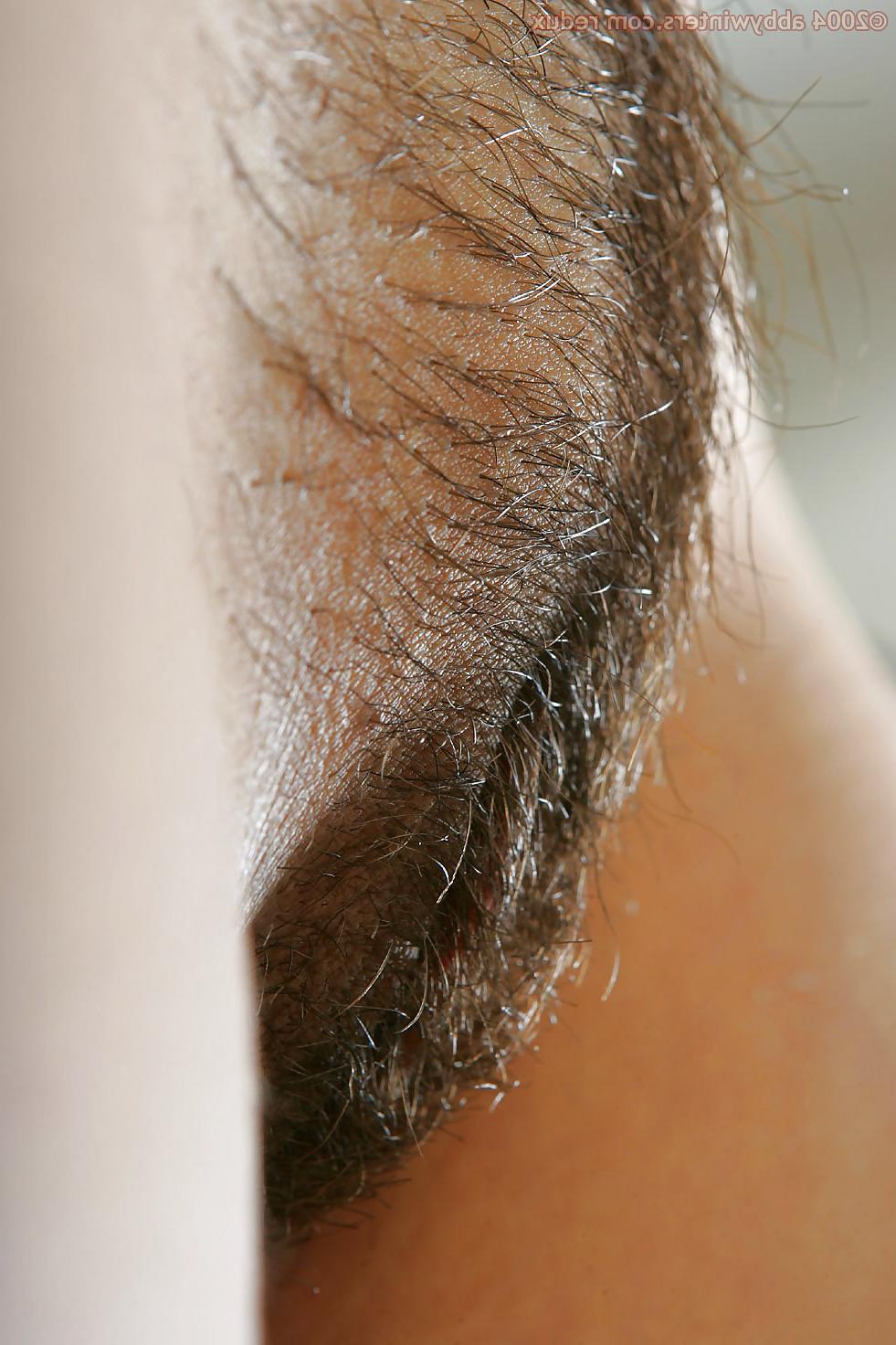 25P Nice hairy close-up 