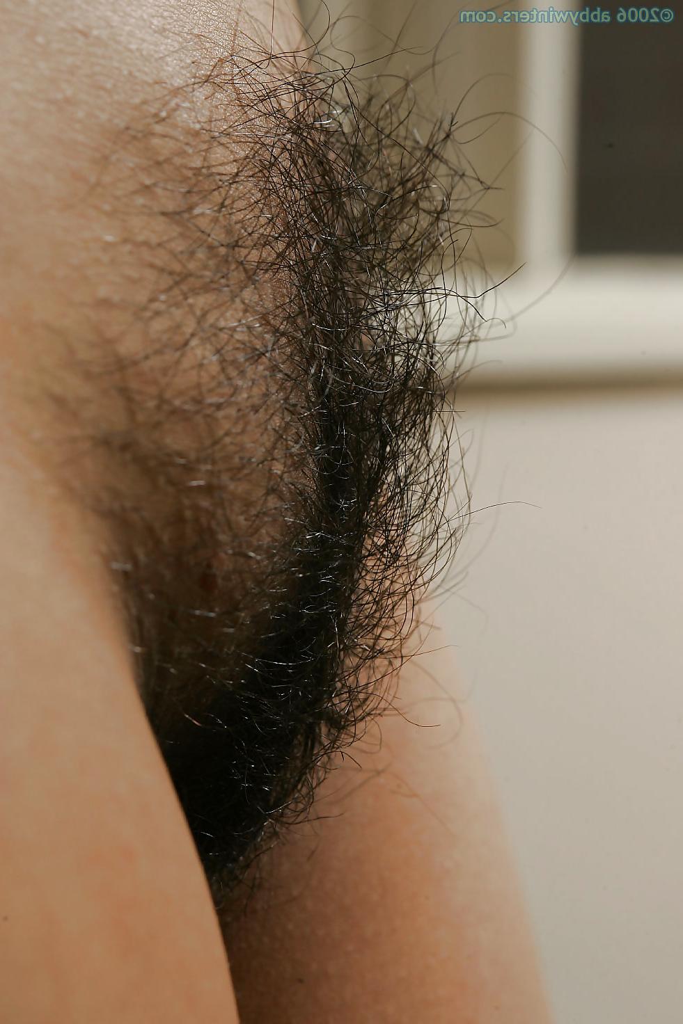 25P Nice hairy close-up 