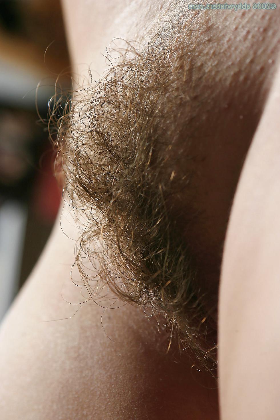 25P Nice hairy close-up 