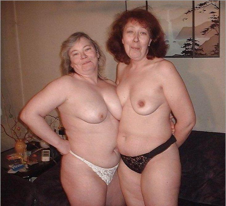 19P Older women naked 5.