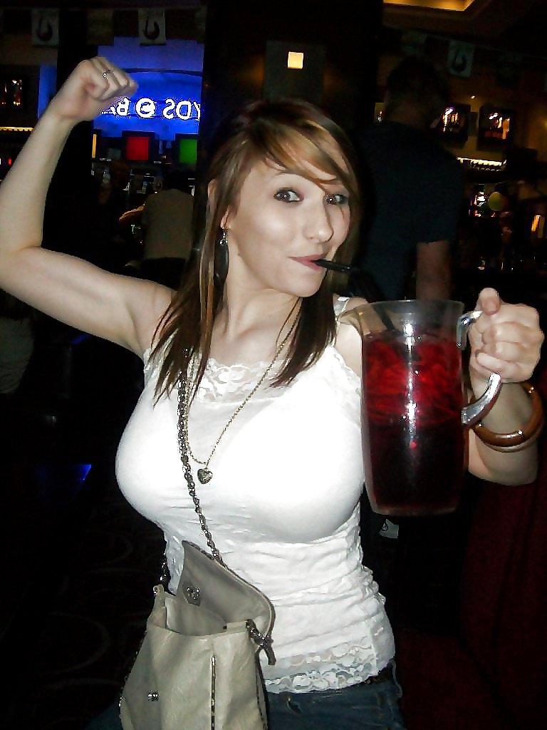 24P Random non nude busty women