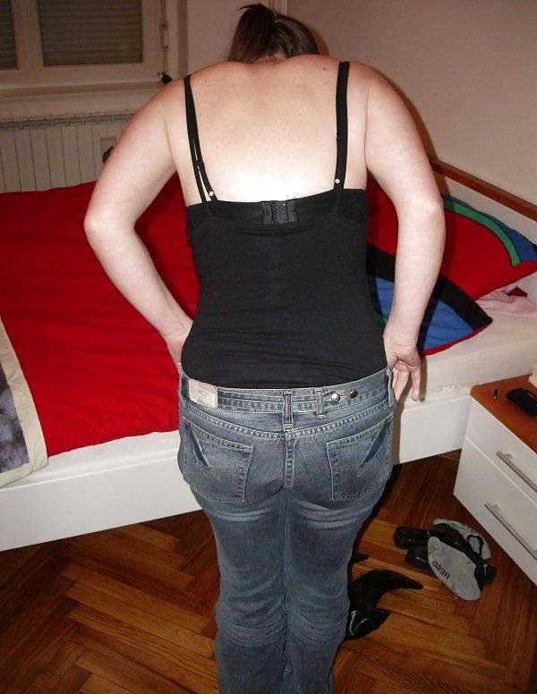 6P My greek wife undress.