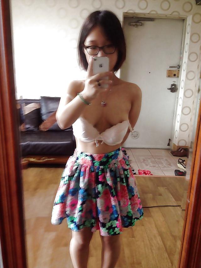 4P Nude asian girl sandrine94
