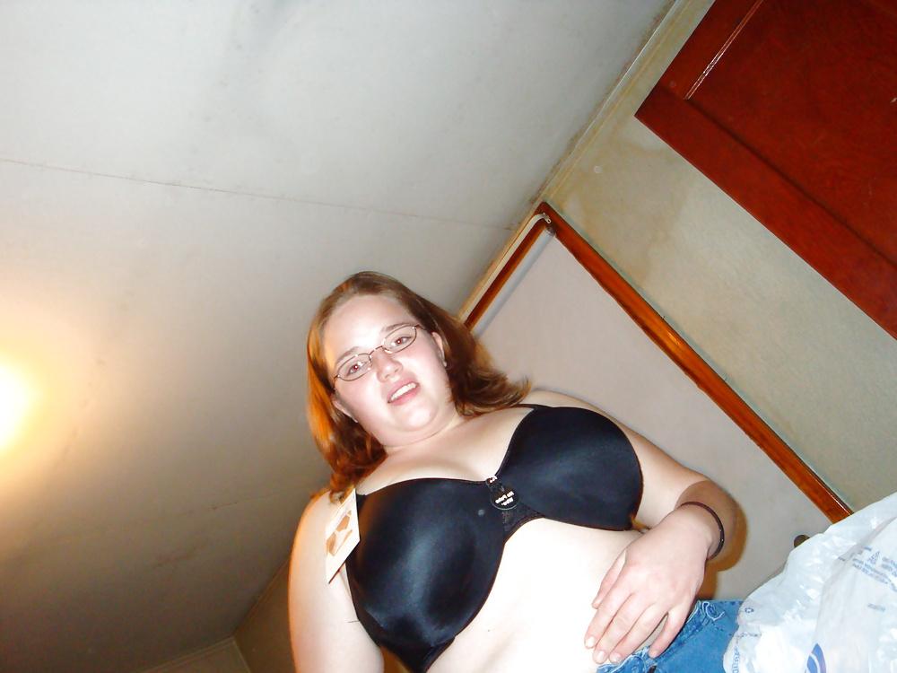 25P Bras on random women 7